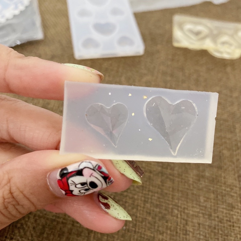 Khuôn tim resin uv làm nails