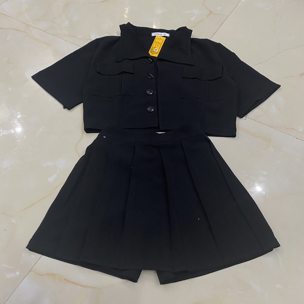 Set vest  hộp + quần giả váy tennis, chất umi siêu xinh, size M, L