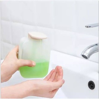 BÌNH CHIẾT NƯỚC RỬA TAY DÁN TƯỜNG