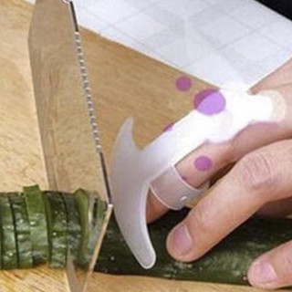 Dụng cụ hỗ trợ thái cắt thức ăn tiện dụng