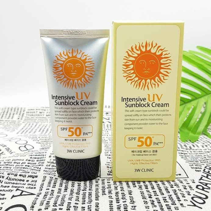 Kem chống nắng 3W Clinic Intensive UV Sunblock Cream Hàn Quốc SPF 50 PA+++ 70ml giúp bảo vệ da cung cấp độ ẩm