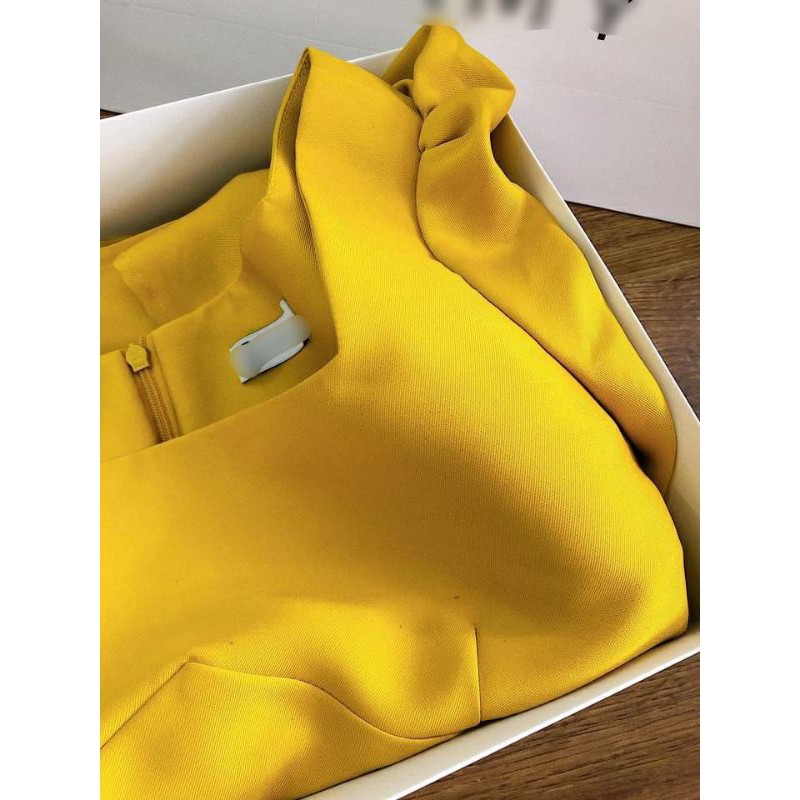 Sét áo peplum chân váy vàng sang trọng