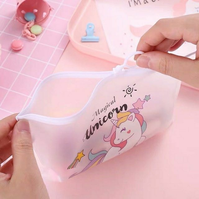 Túi Zip A5 Nhựa Dẻo Đựng Bút Đồ Dùng Siêu Cute Mẫu Ngẫu Nhiên