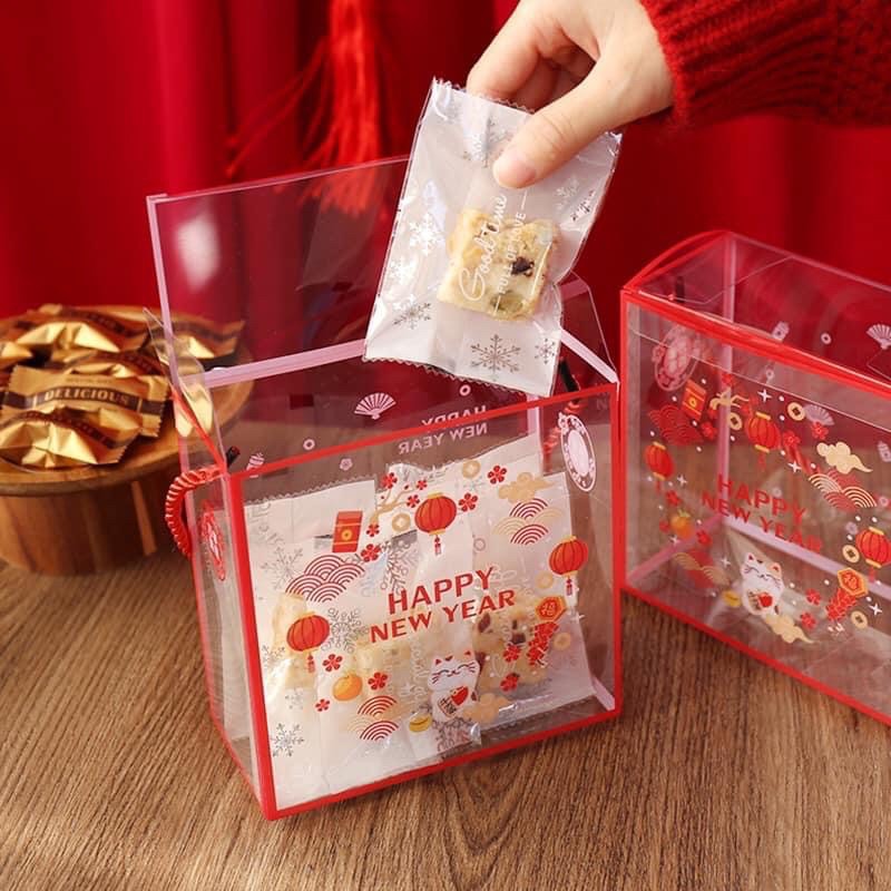 hộp mica trong hình tết màu đỏ/đen