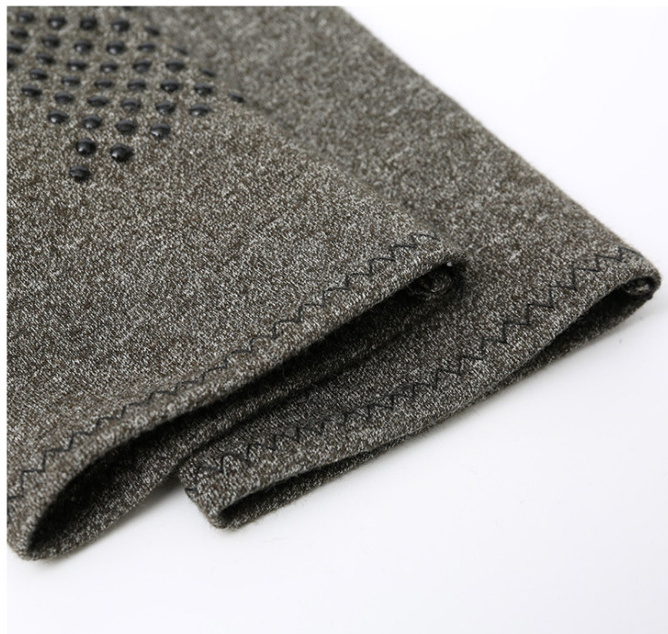 (Hàng Mới Về) Đôi Găng Tay Màu Trơn Chống Trượt Tuyệt Vời Hữu Ích