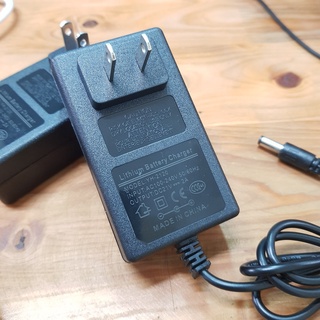 Sạc pin 5s sạc 21v 2A tự ngắt khi đầy có đèn báo dùng cho pin lithium Li-Ion 18650