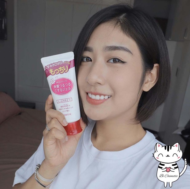 Tẩy Da Chết Rosette Peeling Gel Nhật Bản Màu Xanh Đỏ