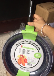 Chảo Chống Dính Kangaroo KG911M 28cm