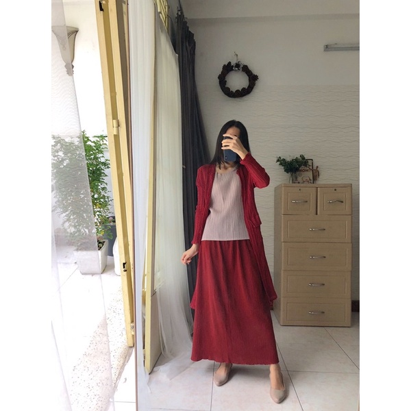 Áo cardigan dáng dài đỏ - SO030
