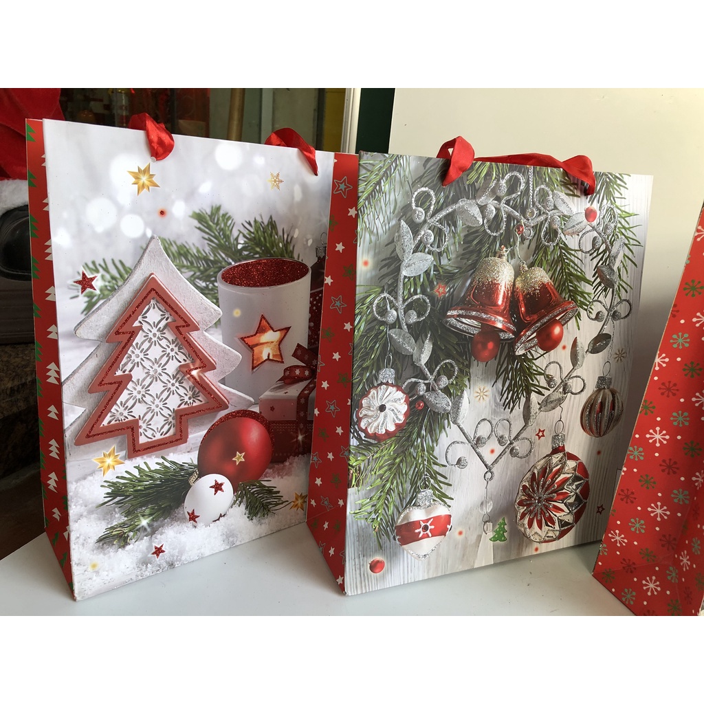 Túi giấy cao cấp đựng quà Noel phủ nhũ lấp lánh 32cm x 26cm x 10cm trang trí Giáng sinh và làm quà tặng M2