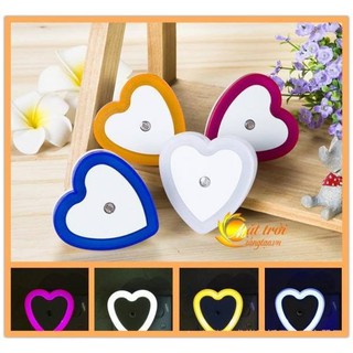 Đèn ngủ tự động - Hình tim - Tự sáng khi trời tối