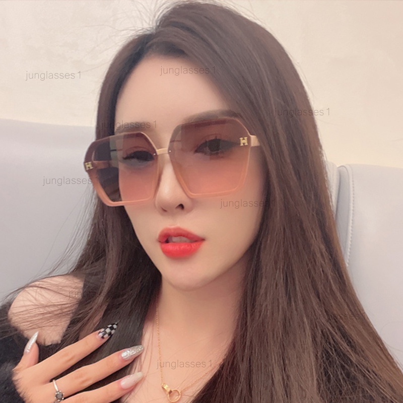 Kính Mát Gọng Vuông Màu Gradient Thời Trang Sang Trọng Cho Nam Nữ