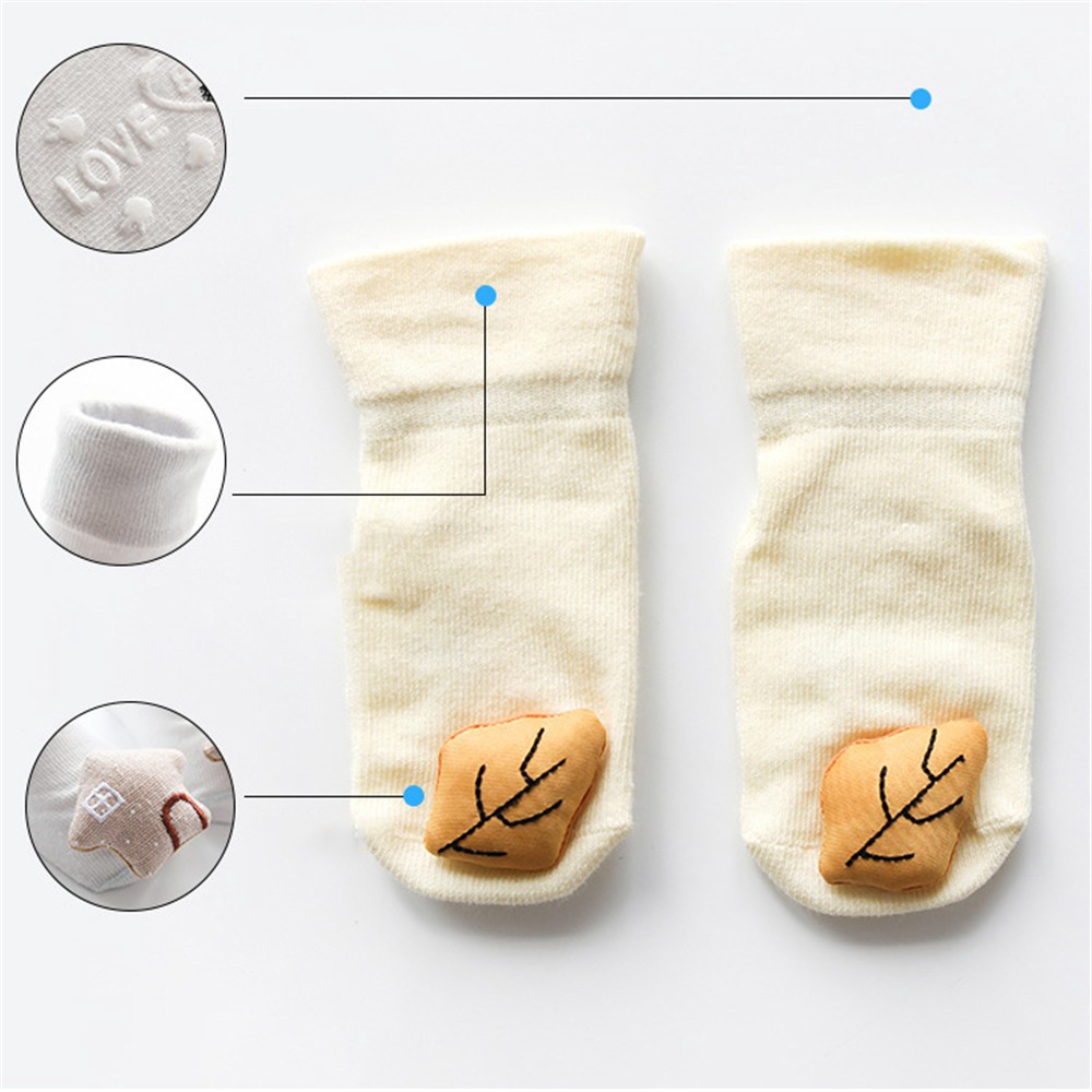 Vớ cotton chống trượt họa tiết hoạt hình 3D cho bé