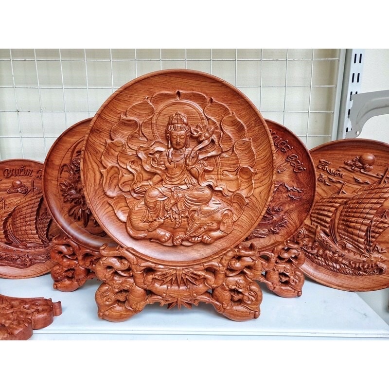 Đĩa gỗ phong thuỷ , Gỗ hương liền khối .