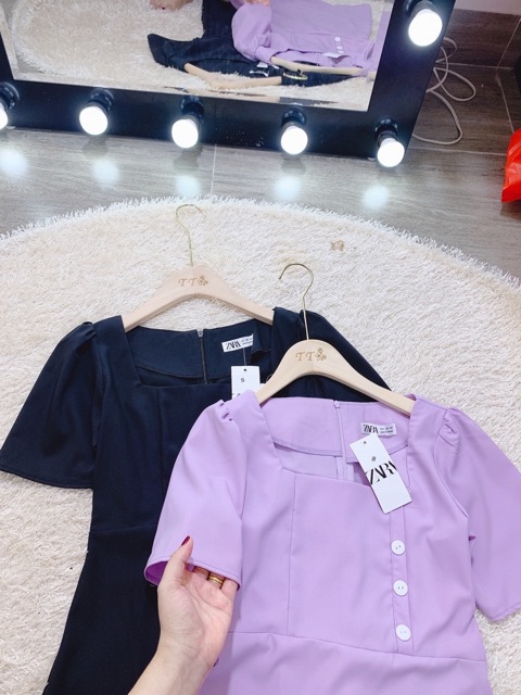 Váy cổ vuông phối cúc | BigBuy360 - bigbuy360.vn