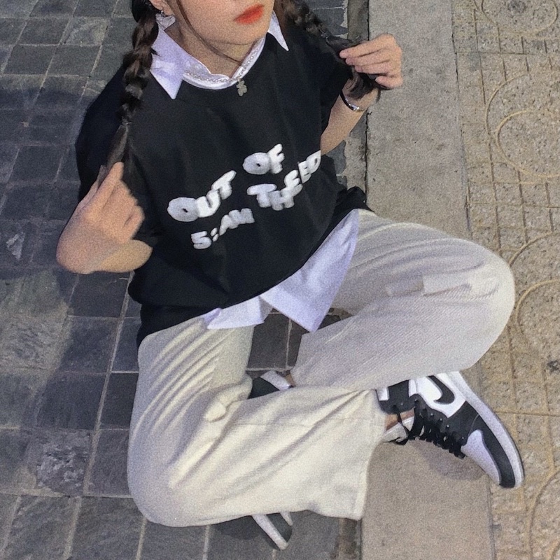 Áo phông OUT OF TH6