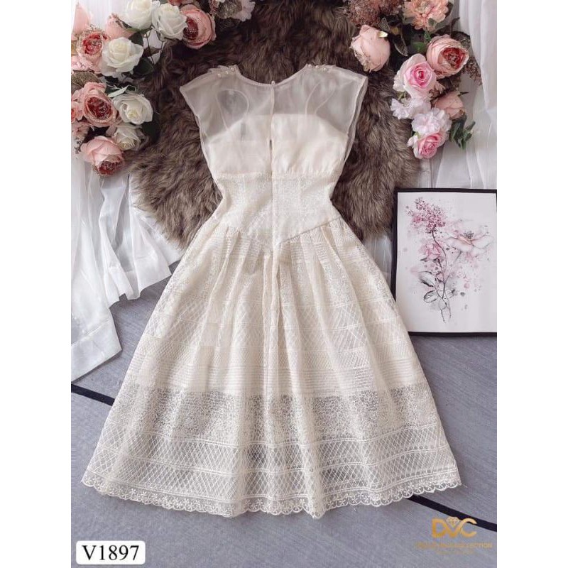 [ĐẦM ĐI TIỆC CAO CẤP]  Váy thiết kế ren kem sát nách | BigBuy360 - bigbuy360.vn