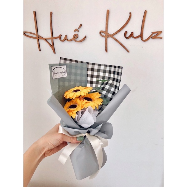 Bó hoa hướng dương sáp nhỏ xinh