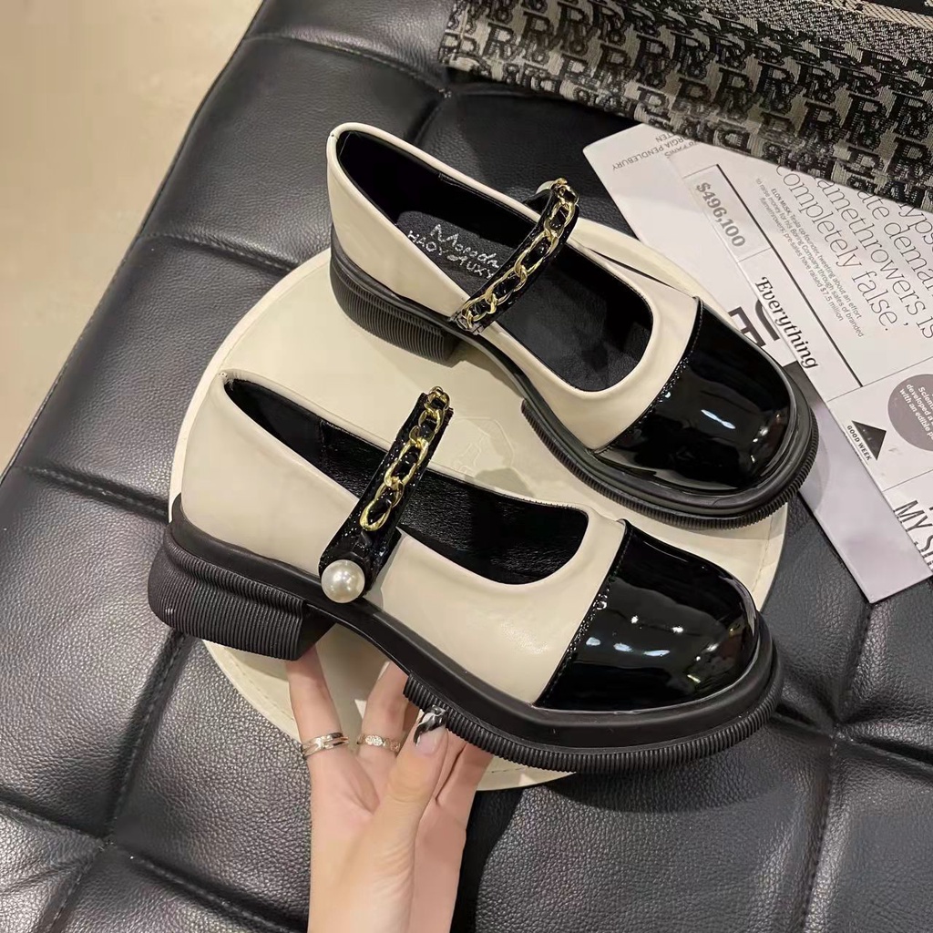 Giày Da Màu Đen Đế Dày Tăng Chiều Cao Phối Dây Xích Phong Cách Retro Nhật Bản 2022 Cho Nữ