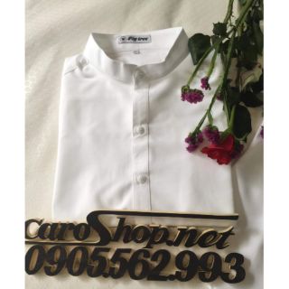 Áo sơ mi màu trắng cổ trụ