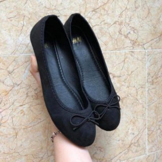 Giày bệt HM