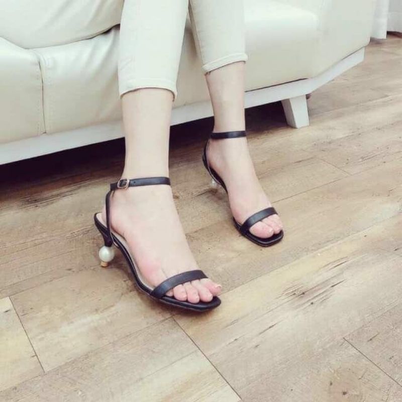 GIÀY SANDAL CAO GÓT NỮ 5P QUAI MẢNH GÓT NHỌN ĐÍNH HẠT NGỌC CAO CẤP có 2 màu Đen,da- MÃ T3