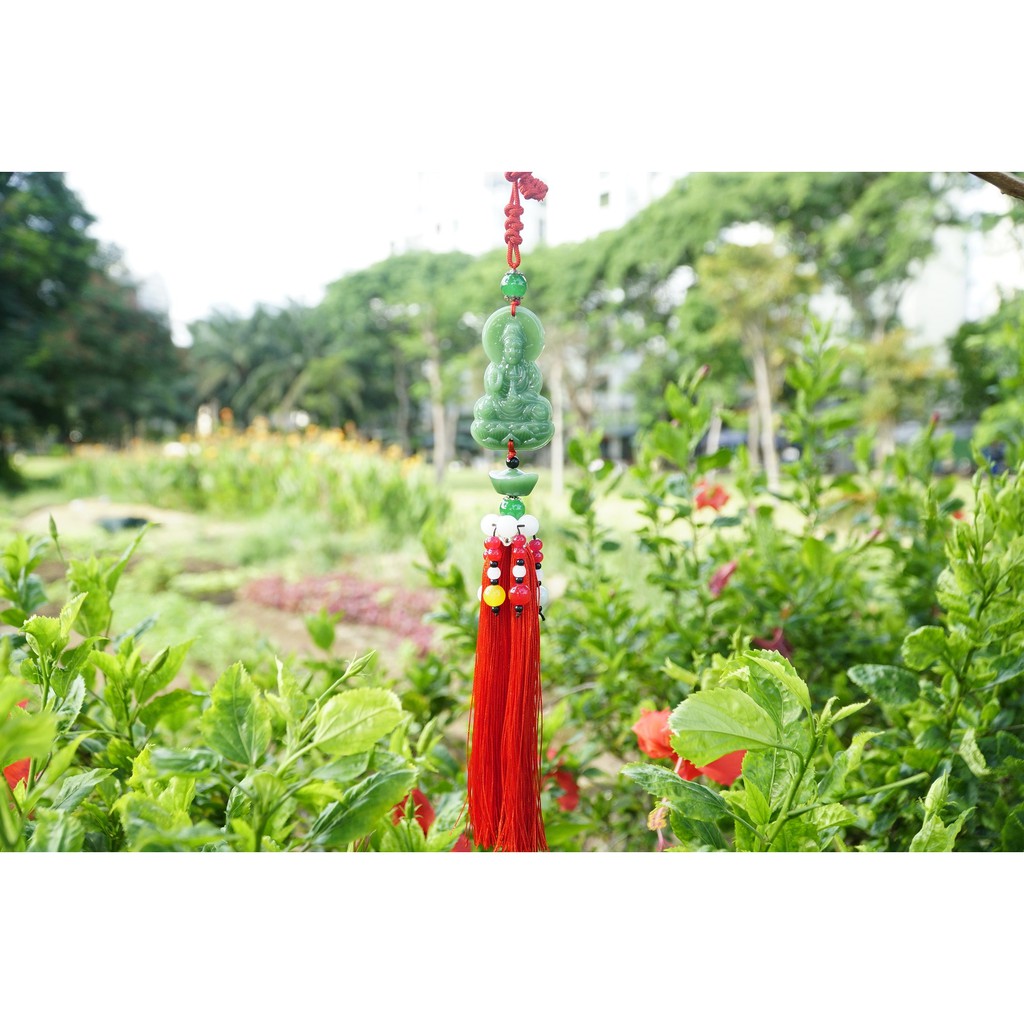 Dây treo xe ô tô Quan Âm Bồ Tát ngọc bội xanh hạt ngọc chuỗi đỏ bình an tài lộc | BigBuy360 - bigbuy360.vn