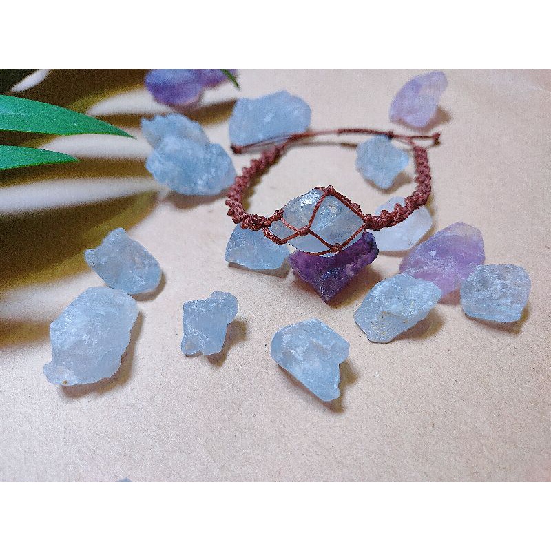 Vòng tay đá celestine thiên nhiên đan macrame