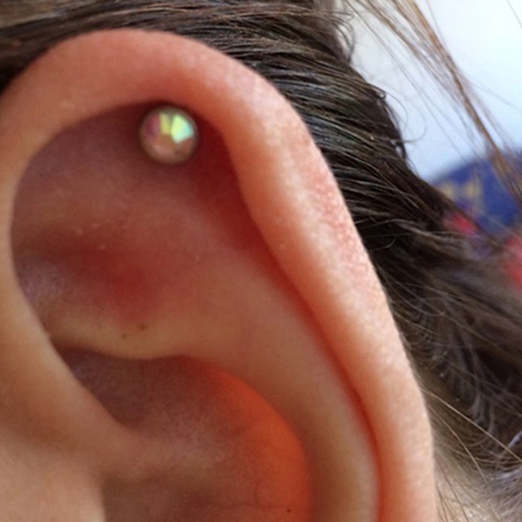 Bộ 3 khuyên tai chất liệu thép không gỉ đính đá kiểu dáng đơn giản