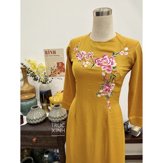 [CỰC CHẤT] Áo dài thêu hoa nổi bật - Áo dài Tết vàng đất vàng tươi