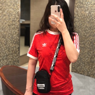 Áo das đỏ n