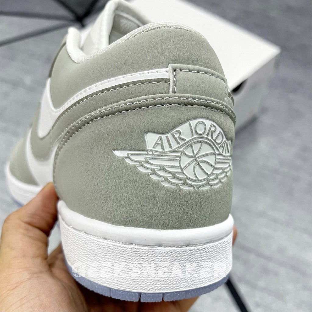 [GeekSneaker] Giày Sneaker Cổ Thấp Jordan 1 Low White Wolf Grey