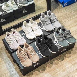 ( có sẵn 👍) giầy adidas full màu,full hộp
