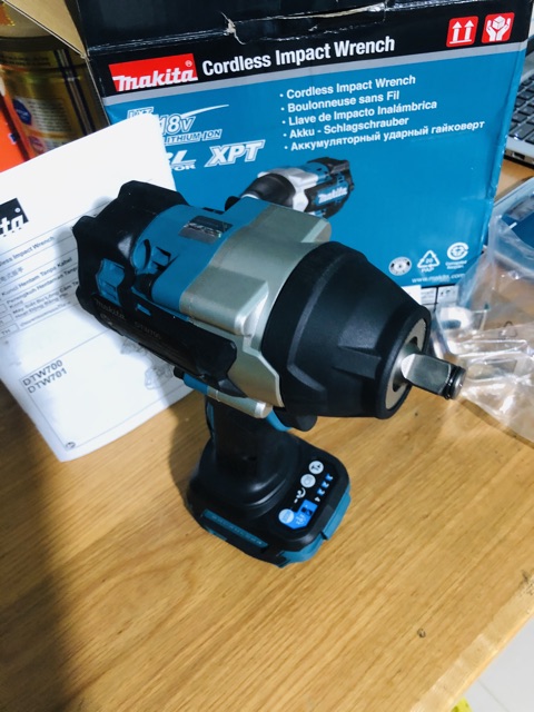 Bulon makita dtw 700 mơi 100%