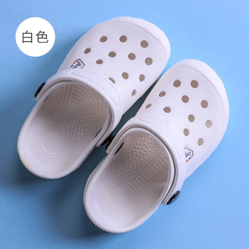 Giày Sandal Đế Mềm Chống Trượt Đục Lỗ Dành Cho Bé