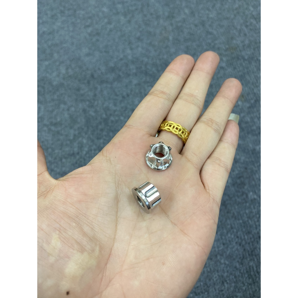 Ốc Salaya inox 304 lắp dàn áo thông dụng các dòng xe !