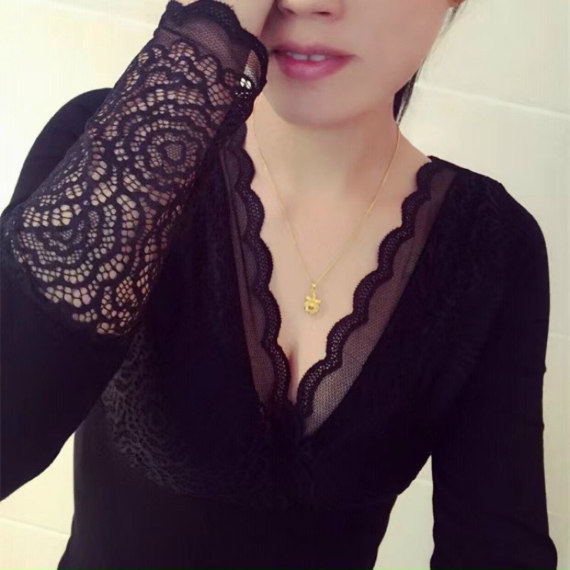 Áo giữ nhiệt lót lông phối ren cổ tim Bống Chic