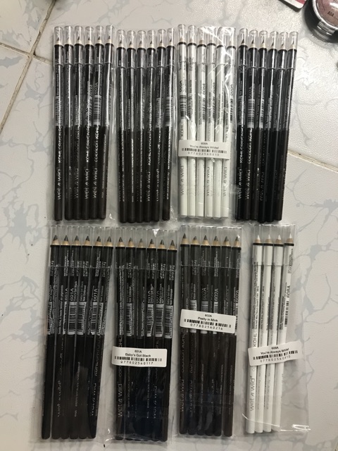 Chì kẻ mắt Wet n wild Color Icon Kohl Eyeliner màu đen, đen nâu, nâu, trắng | BigBuy360 - bigbuy360.vn