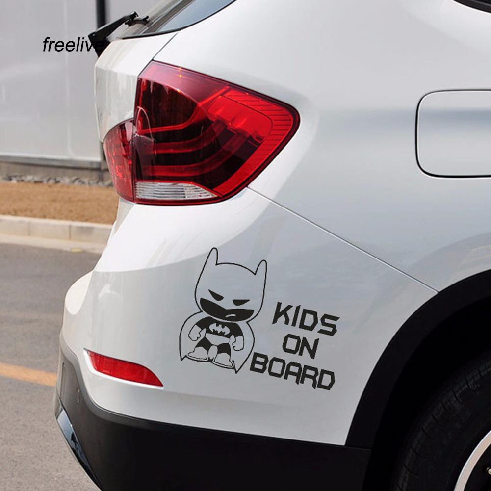 Sticker phản quang dán xe hơi hình Batman ngộ nghĩnh có chữ KIDS ON BOARD tiện dụng