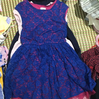 Đầm ren cho bé 2 hand