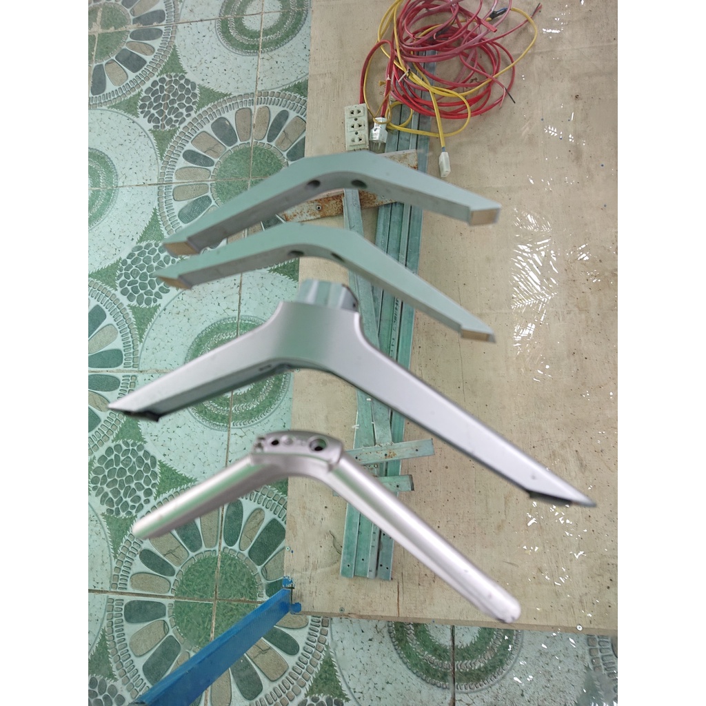 MIỄN PHÍ - TẶNG CHÂN ĐẾ TIVI CHO ĐƠN HÀNG TẠI SHOP TỪ 300K