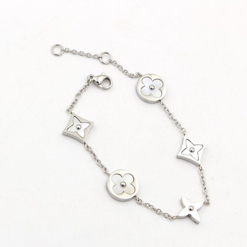 Lắc Tay Hoa Văn Titan Ko Đen TT 3221