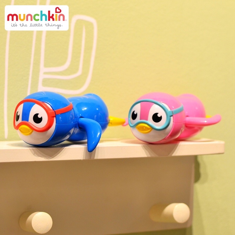 Đồ Chơi Chim Cánh Cụt Tập Bơi Munchkin MK44925