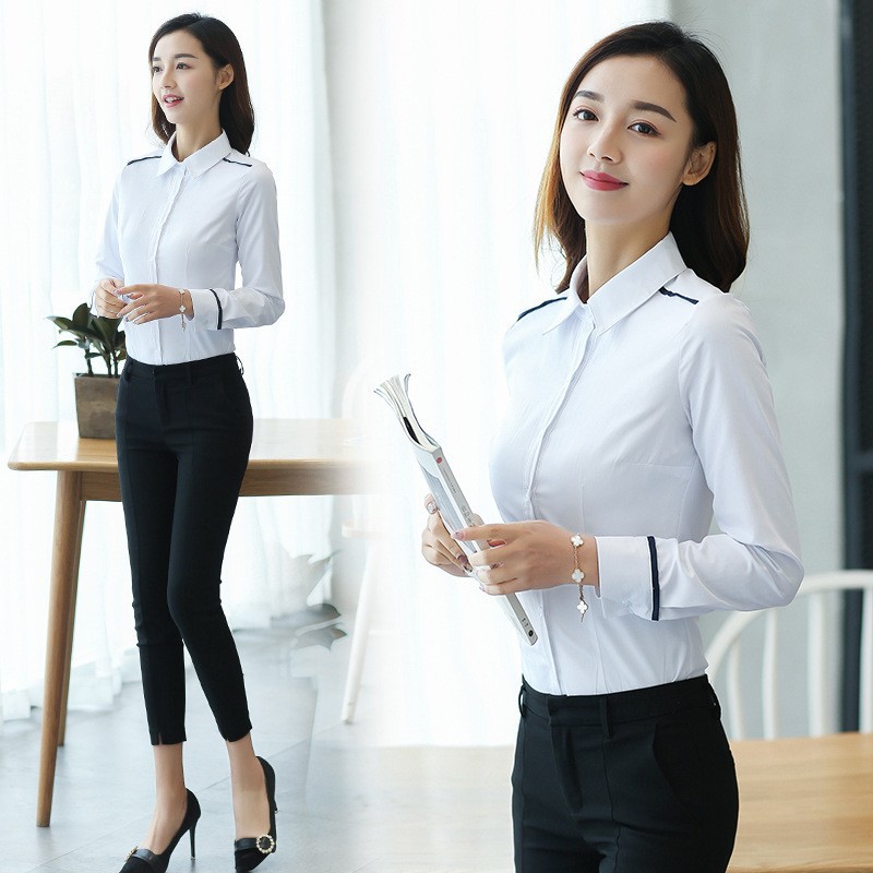 Áo sơ mi trắng phối viền vai và tay áo
