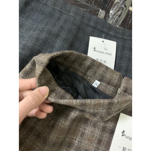 Chân váy dạ kẻ dài phong cách ulzzang | BigBuy360 - bigbuy360.vn