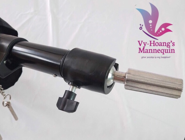 Chân giữ đầu manocanh