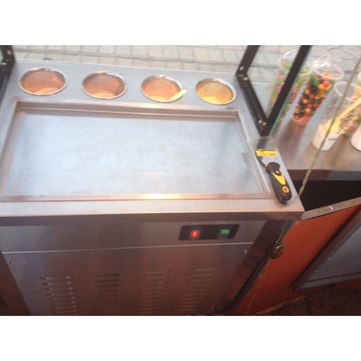 MÁY LÀM KEM CUỘN KHAY VUÔNG GIÁ RẺ BẢ0 HÀNH 1 NĂM