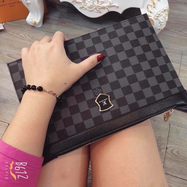 Cltuch cầm tay  bản to