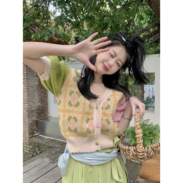 Áo Cardigan Dệt Kim Tay Ngắn Phồng Cổ Chữ V In Hoa Thời Trang Cho Nữ
