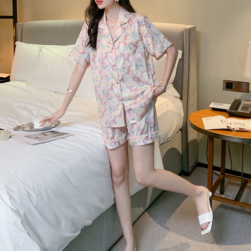 Bộ Đồ Ngủ Tay Ngắn Chất Lụa Lạnh In Họa Tiết Hoạt Hình Dễ Thương Thời Trang Cho Nữ 2022